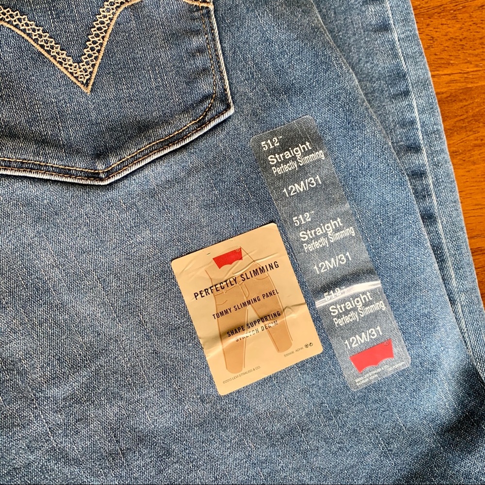 ❌SOLD Women's Levis 512 Perfectly Slimming Straigh - Picture 7 of 7